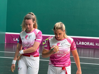 Fotos de la VIII edición del torneo San Fermín de pelota a mano femenina