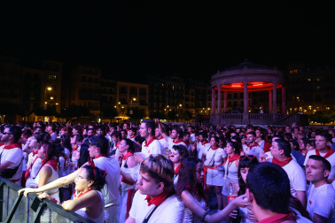 Fotos del concierto de Merina Gris en la plaza del Castillo