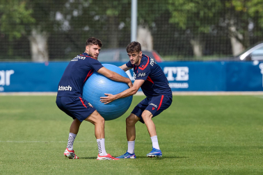 Fotos del entrenamiento de Osasuna en Tajonar de este lunes