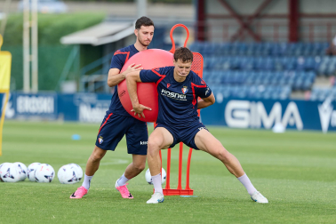 Fotos del entrenamiento de Osasuna en Tajonar de este lunes