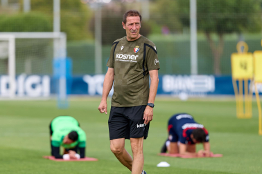 Fotos del entrenamiento de Osasuna en Tajonar de este lunes