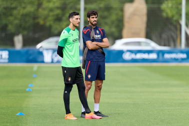 Fotos del entrenamiento de Osasuna en Tajonar de este lunes