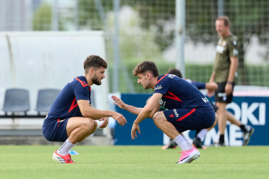Fotos del entrenamiento de Osasuna en Tajonar de este lunes