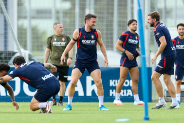 Fotos del entrenamiento de Osasuna en Tajonar de este lunes