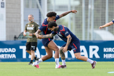 Fotos del entrenamiento de Osasuna en Tajonar de este lunes