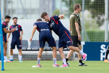 Fotos del entrenamiento de Osasuna en Tajonar de este lunes