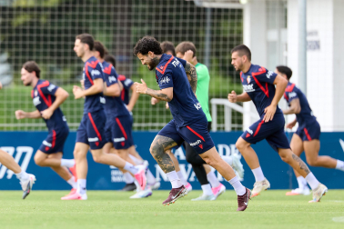 Fotos del entrenamiento de Osasuna en Tajonar de este lunes