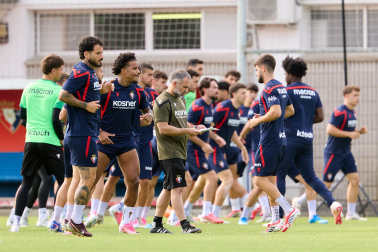 Fotos del entrenamiento de Osasuna en Tajonar de este lunes