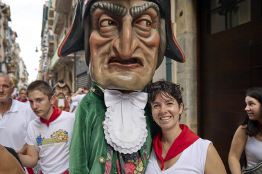 Foto de la salida de gigantes y cabezudos el 13 de julio de San Fermín 2026