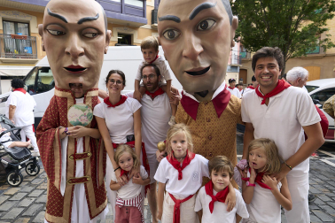 Foto de la salida de gigantes y cabezudos el 13 de julio de San Fermín 2026