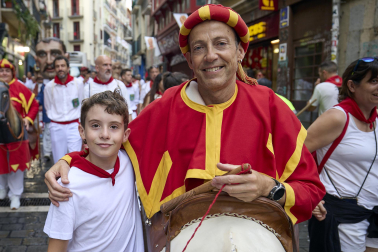 Foto de la salida de gigantes y cabezudos el 13 de julio de San Fermín 2026