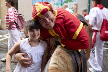 Foto de la salida de gigantes y cabezudos el 13 de julio de San Fermín 2026