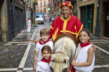 Foto de la salida de gigantes y cabezudos el 13 de julio de San Fermín 2026