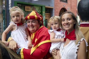 Foto de la salida de gigantes y cabezudos el 13 de julio de San Fermín 2026
