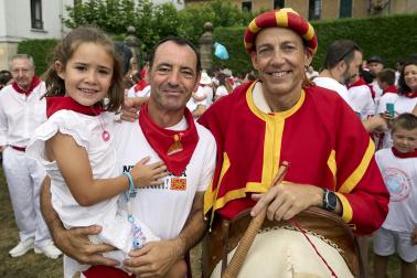 Foto de la salida de gigantes y cabezudos el 13 de julio de San Fermín 2026