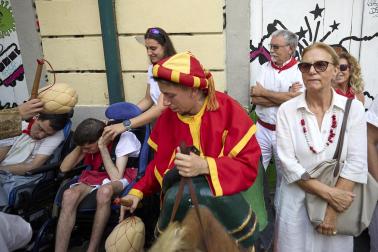 Foto de la salida de gigantes y cabezudos el 13 de julio de San Fermín 2026