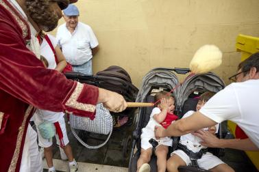 Foto de la salida de gigantes y cabezudos el 13 de julio de San Fermín 2026
