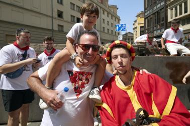 Foto de la salida de gigantes y cabezudos el 13 de julio de San Fermín 2026