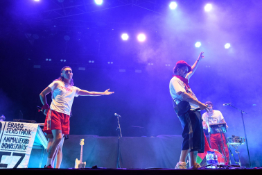 Fotos del concierto de Hofe en la Plaza del Castillo en San Fermín 2026