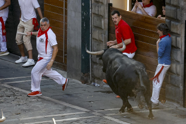 Fotos del octavo encierro de San Fermín 2026 con toros de la ganadería de Jandilla en Pamplona.