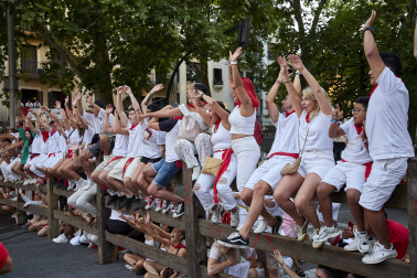 Fotos del octavo encierro de San Fermín 2026 con toros de la ganadería de Jandilla en el tramo de Telefónica.