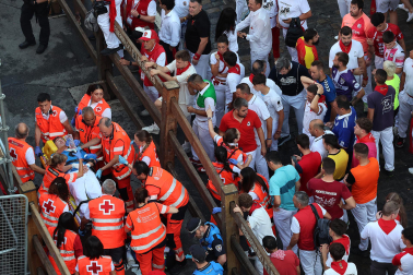 Fotos del octavo encierro de San Fermín 2026 con toros de la ganadería de Jandilla en el tramo de Telefónica.