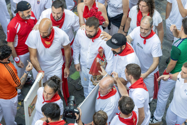 Fotos del octavo encierro de San Fermín 2026 con toros de la ganadería de Jandilla en la cuesta de Santo Domingo.