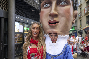 Foto de la despedida de la Comparsa de Gigantes y Cabezudos este 14 de julio de San Fermín 2026.