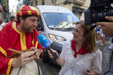Foto de la despedida de la Comparsa de Gigantes y Cabezudos este 14 de julio de San Fermín 2026.