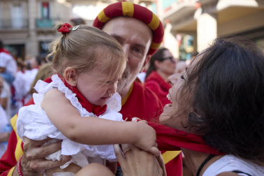 Foto de la despedida de la Comparsa de Gigantes y Cabezudos este 14 de julio de San Fermín 2026.