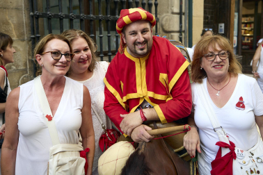 Foto de la despedida de la Comparsa de Gigantes y Cabezudos este 14 de julio de San Fermín 2026.