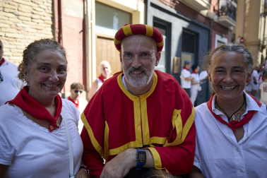 Foto de la despedida de la Comparsa de Gigantes y Cabezudos este 14 de julio de San Fermín 2026.