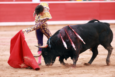 Fotos de la corrida del 14 de julio de la Feria del Toro 2026 con Juan Ortega, Roca Rey y Tomás Rufo