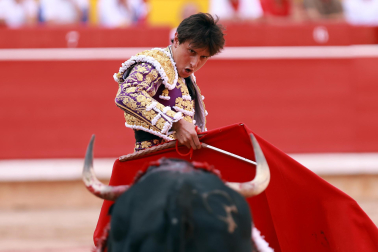 Fotos de la corrida del 14 de julio de la Feria del Toro 2026 con Juan Ortega, Roca Rey y Tomás Rufo