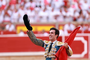 Fotos de la corrida del 14 de julio de la Feria del Toro 2026 con Juan Ortega, Roca Rey y Tomás Rufo