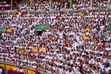 Fotos de la corrida del 14 de julio de la Feria del Toro 2026 con Juan Ortega, Roca Rey y Tomás Rufo