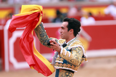 Fotos de la corrida del 14 de julio de la Feria del Toro 2026 con Juan Ortega, Roca Rey y Tomás Rufo