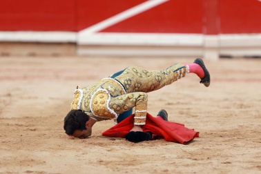 Fotos de la corrida del 14 de julio de la Feria del Toro 2026 con Juan Ortega, Roca Rey y Tomás Rufo
