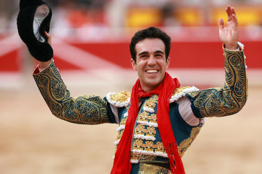 Fotos de la corrida del 14 de julio de la Feria del Toro 2026 con Juan Ortega, Roca Rey y Tomás Rufo