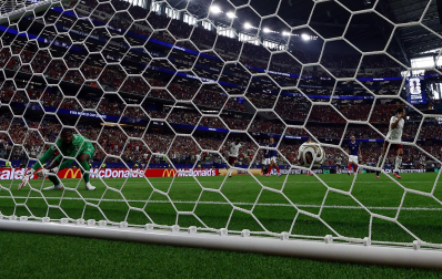 Fotos del partido de semifinales Francia - España
