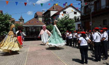 Fotos del inicio de las fiestas de Ezcároz 2026