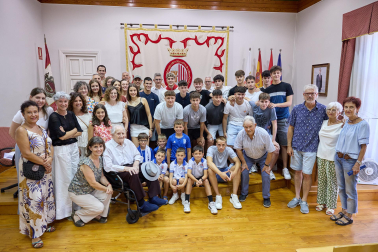 Fotos del homenaje sorpresa de Sangüesa a Adrián Sola