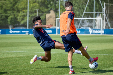 Fotos del entrenamiento de Osasuna de este sábado en Tajonar