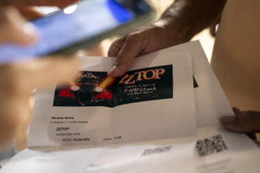 Fotos del ambiente y del concierto de ZZTop en Pamplona