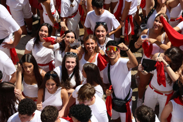 Fotos del cohete de Viana 2026