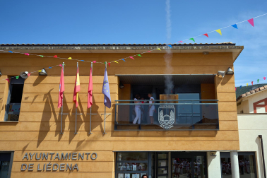 La Asociación Liédena se encargó de lanzar el chupinazo en el inicio de las fiestas 2026 en la localidad de la merindad de Sangüesa
