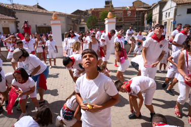 La Asociación Liédena se encargó de lanzar el chupinazo en el inicio de las fiestas 2026 en la localidad de la merindad de Sangüesa