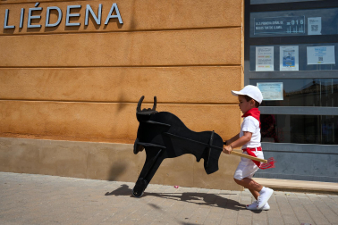 La Asociación Liédena se encargó de lanzar el chupinazo en el inicio de las fiestas 2026 en la localidad de la merindad de Sangüesa