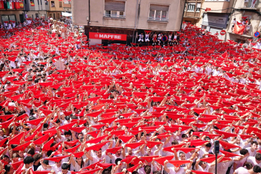 Fotos del cohete de las fiestas de San Adrián 2026