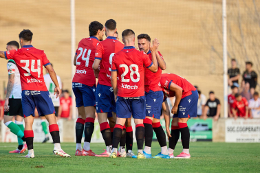 Fotos del amistoso entre Osasuna y Racing en Mendigorria